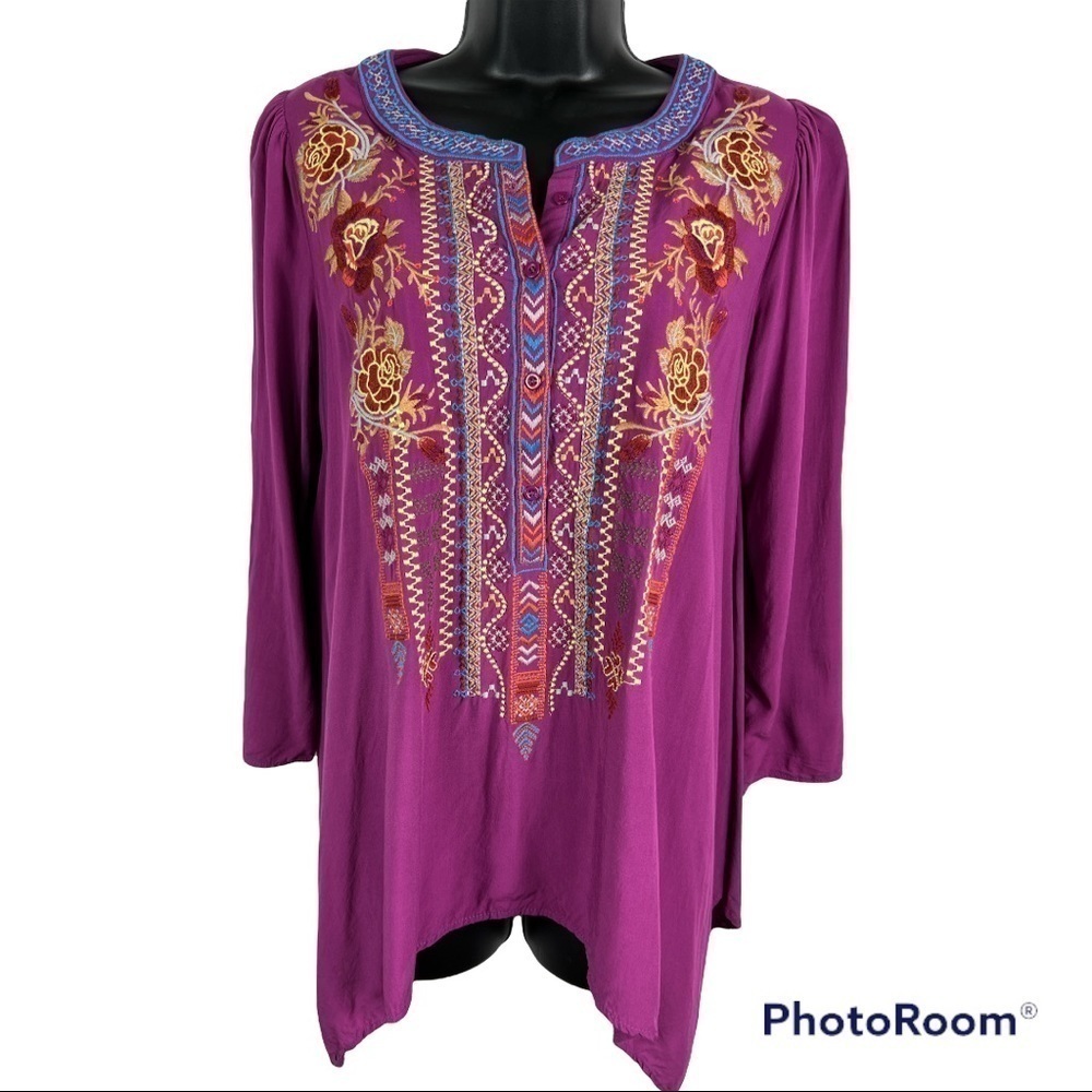 Andree by Unit Purple Embroidered Popover Front Top Size Small